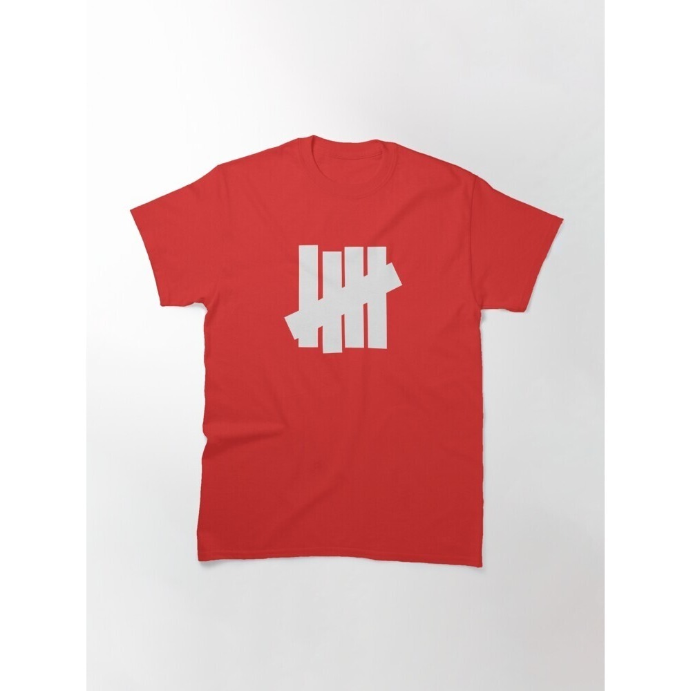 NWOT Cross undefeated‎ essential Classic T-Shirt Red
